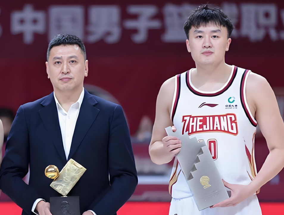 包含全明星赛赛程吃紧，浙江稠州清晨迎来里程碑，管理层满意，心理建设被强调的词条