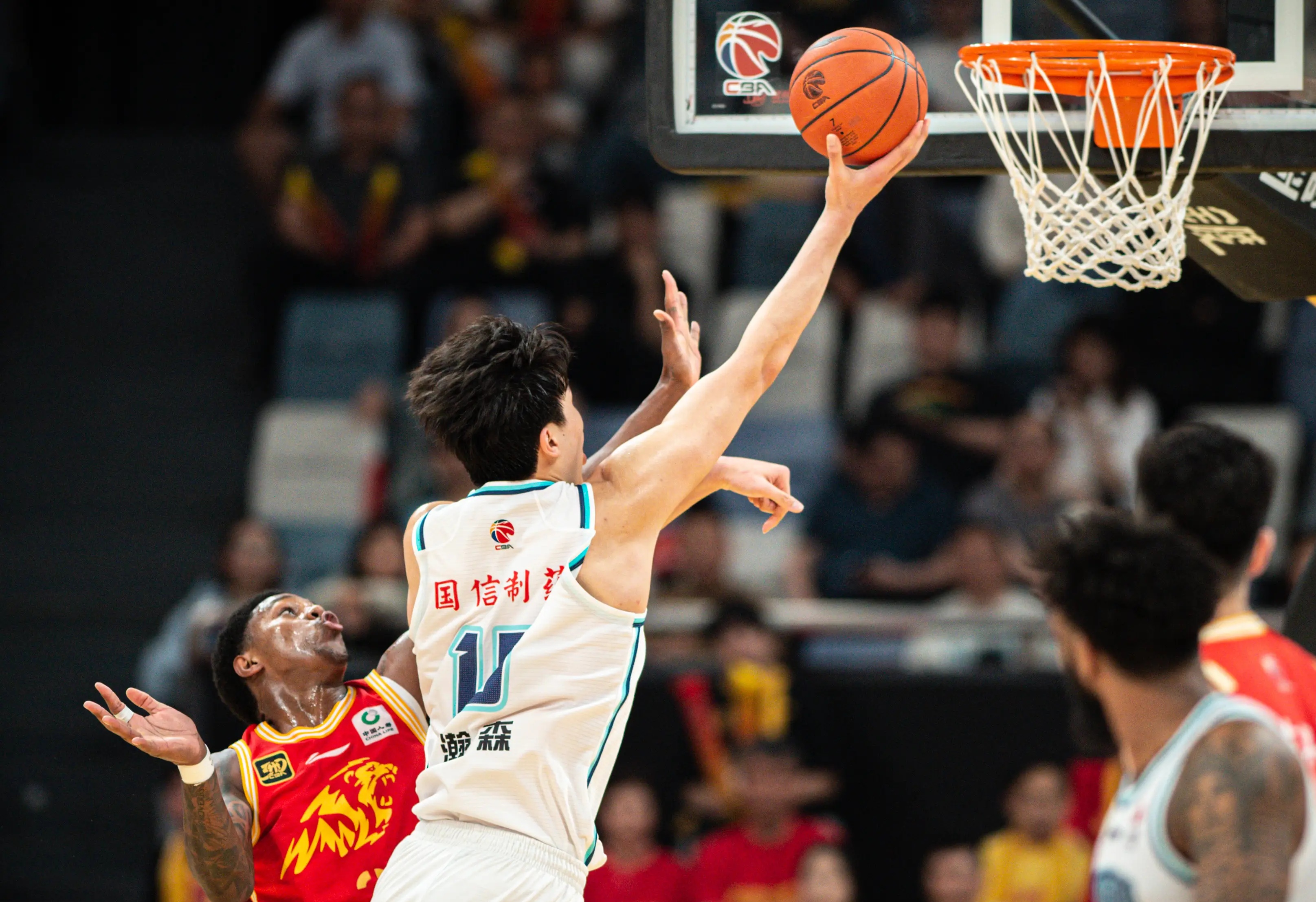 深圳男篮今晨内部沟通，志在NBA常规赛名次提升，目标明确，团队化学反应显著的简单介绍